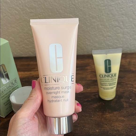 🆕 Clinique bundle - Picture 4 of 9